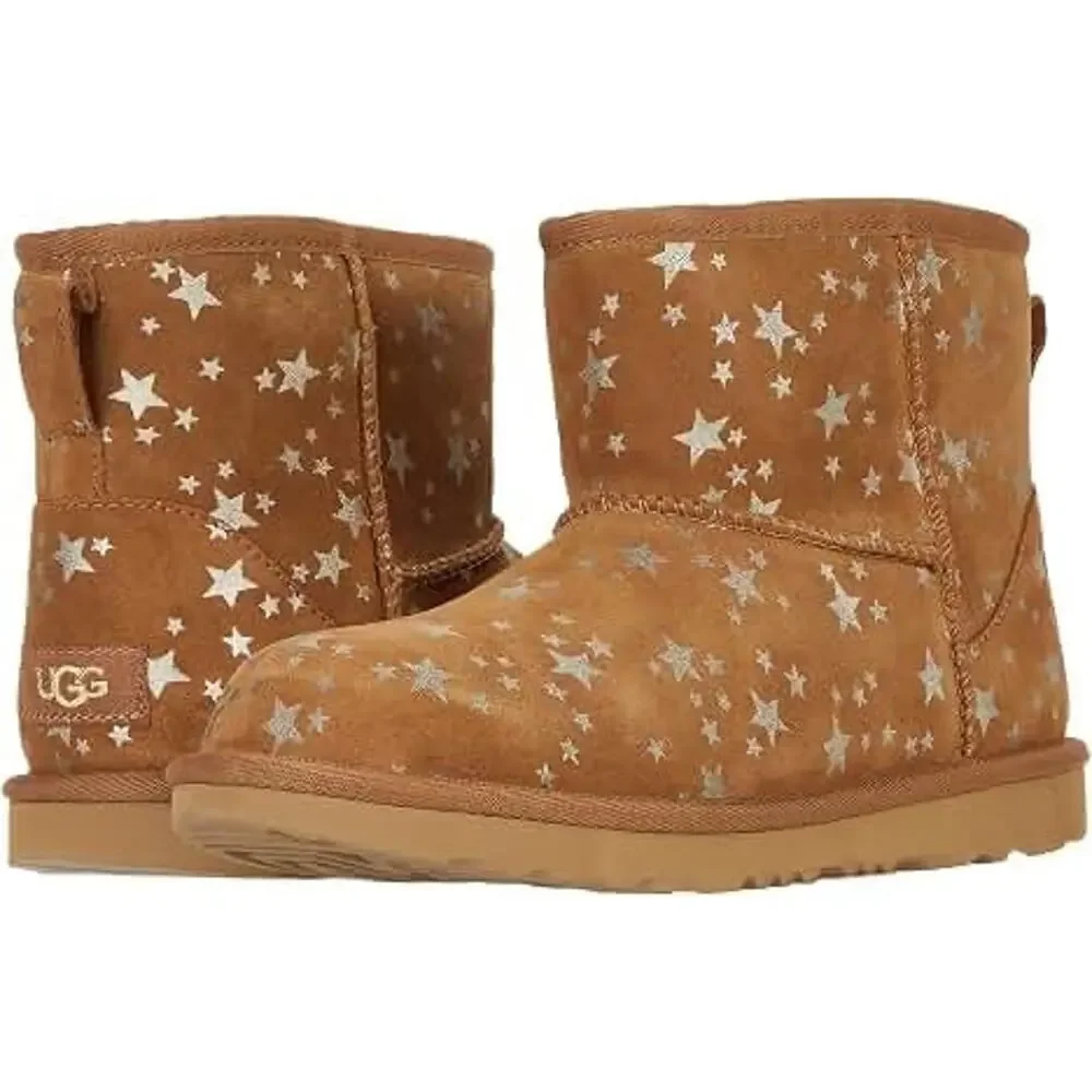 NWT❤️UGG Classic Mini II Stars sz2